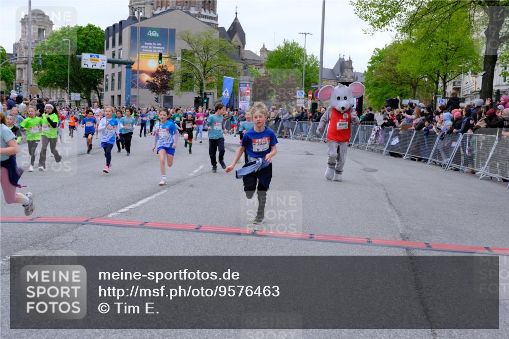 25.04.2026 - Das Zehntel Tim E. http://msf.ph/oto/9576463 25.04.2026 10:57:01 Ziel 5093, 5290, 5308, 5386, 5463, 5561, 5735, 5804, 5839, 5861, 5867, 6130, 6132, 6133, 6143, 6228, 6234, 6275, 6280, 6820, 6852, 6861, 6891, 7060, 7291, 7302, 7497, 7509, 7537, 7553, 7557, 7560, 7639, 7705, 7711, 7811, 7861, 8020 meine-sportfotos.de