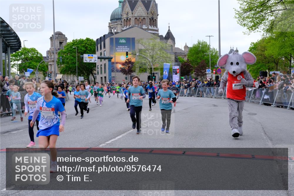 25.04.2026 - Das Zehntel Tim E. http://msf.ph/oto/9576474 25.04.2026 10:57:02 Ziel 5093, 5290, 5308, 5386, 5463, 5735, 5804, 5839, 5861, 6122, 6126, 6130, 6132, 6133, 6143, 6228, 6234, 6275, 6280, 6820, 6852, 6861, 6891, 7060, 7291, 7497, 7509, 7537, 7553, 7557, 7560, 7639, 7705, 7711, 7861, 8020 meine-sportfotos.de