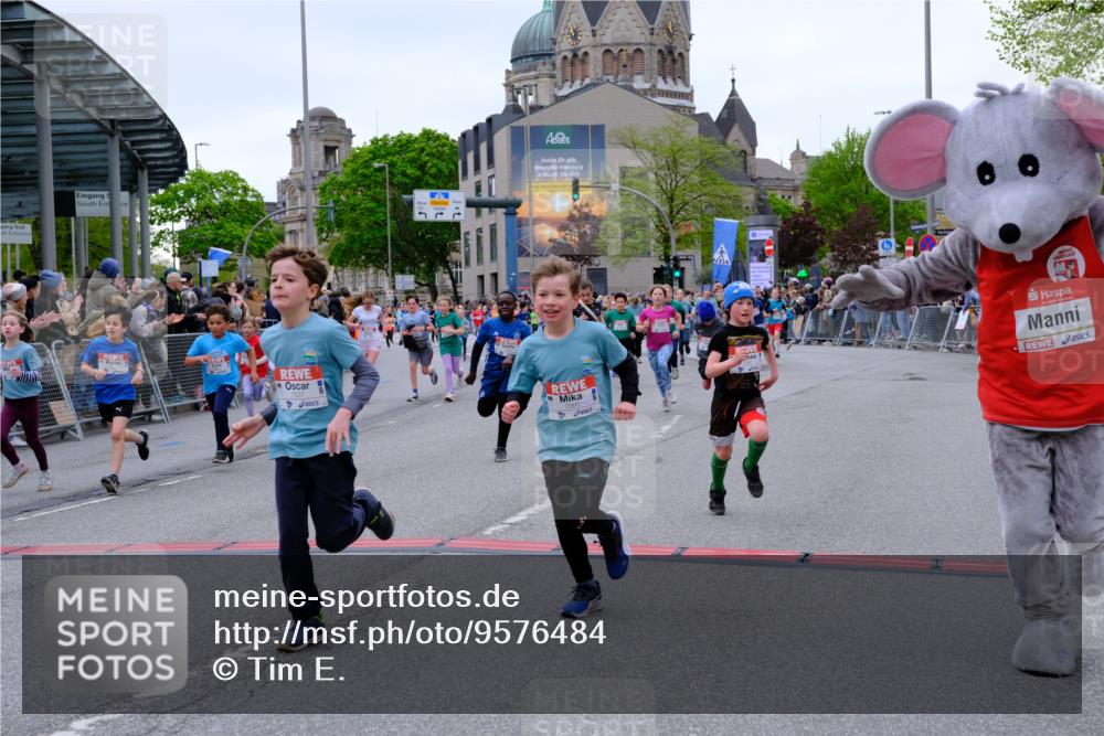 25.04.2026 - Das Zehntel Tim E. http://msf.ph/oto/9576484 25.04.2026 10:57:04 Ziel 5093, 5290, 5308, 5384, 5386, 5451, 5463, 5804, 5839, 6004, 6122, 6126, 6130, 6132, 6133, 6228, 6234, 6275, 6280, 6413, 6820, 6852, 6861, 6891, 7060, 7291, 7497, 7509, 7537, 7553, 7557, 7560, 7583, 7639, 7705, 7711, 7861, 7926, 7962, 7987, 8020 meine-sportfotos.de
