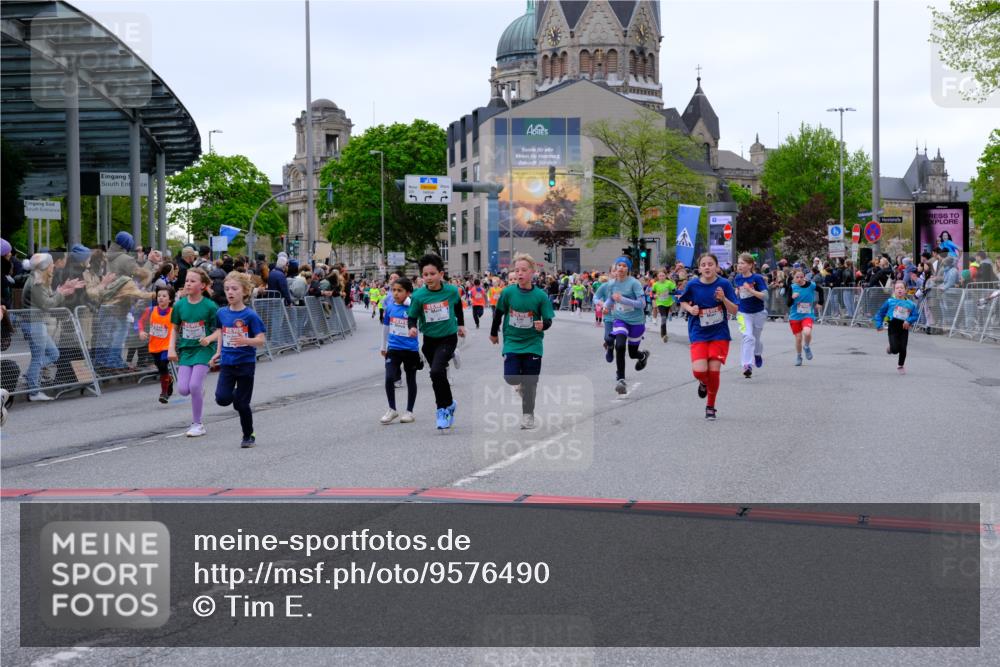 25.04.2026 - Das Zehntel Tim E. http://msf.ph/oto/9576490 25.04.2026 10:57:07 Ziel 5093, 5290, 5308, 5384, 5386, 5401, 5419, 5437, 5451, 5463, 5678, 5830, 6004, 6122, 6126, 6228, 6234, 6275, 6280, 6330, 6413, 6820, 6852, 6861, 7060, 7291, 7497, 7509, 7537, 7553, 7557, 7560, 7575, 7583, 7639, 7705, 7711, 7853, 7861, 7926, 7962, 7987, 8020 meine-sportfotos.de