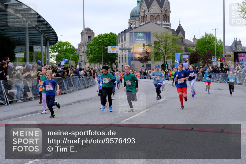 25.04.2026 - Das Zehntel Tim E. http://msf.ph/oto/9576493 25.04.2026 10:57:08 Ziel 5093, 5290, 5308, 5384, 5386, 5401, 5419, 5437, 5451, 5463, 5678, 5830, 6004, 6122, 6126, 6228, 6234, 6275, 6330, 6413, 6820, 6852, 7427, 7497, 7509, 7537, 7553, 7557, 7560, 7575, 7583, 7705, 7711, 7853, 7861, 7926, 7962, 7987, 8020 meine-sportfotos.de