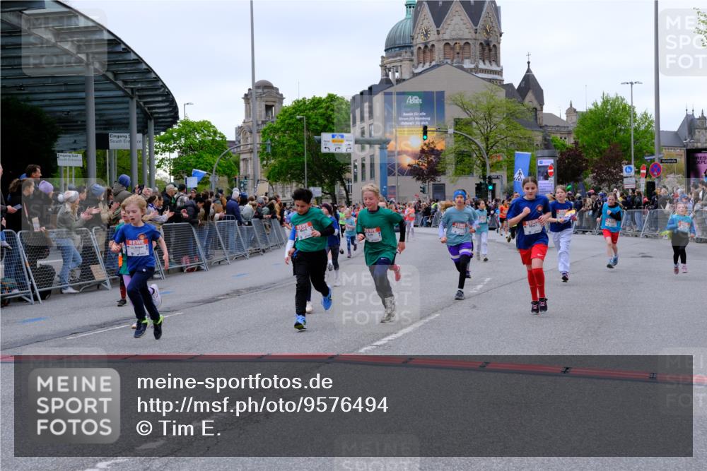 25.04.2026 - Das Zehntel Tim E. http://msf.ph/oto/9576494 25.04.2026 10:57:08 Ziel 5093, 5290, 5308, 5384, 5386, 5401, 5419, 5437, 5451, 5463, 5678, 5830, 6004, 6122, 6126, 6228, 6234, 6275, 6330, 6413, 6820, 6852, 7427, 7497, 7509, 7537, 7553, 7557, 7560, 7575, 7583, 7705, 7711, 7853, 7861, 7926, 7962, 7987, 8020 meine-sportfotos.de