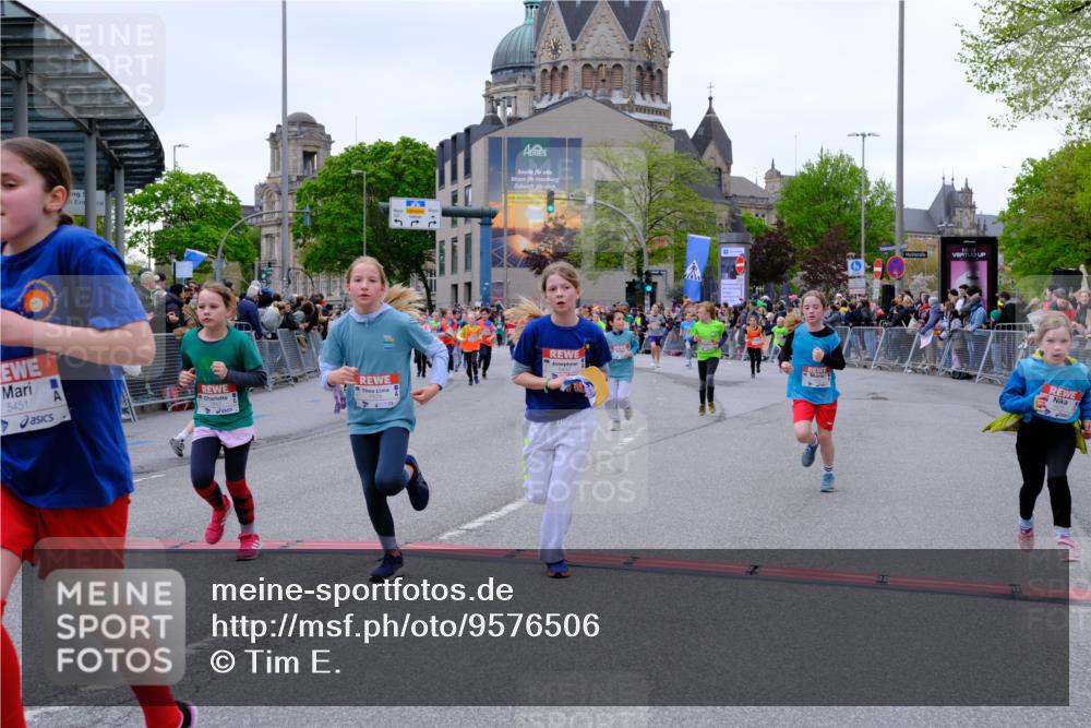 25.04.2026 - Das Zehntel Tim E. http://msf.ph/oto/9576506 25.04.2026 10:57:10 Ziel 5093, 5302, 5384, 5401, 5409, 5419, 5437, 5451, 5463, 5678, 5830, 6004, 6122, 6126, 6228, 6234, 6275, 6330, 6413, 6820, 6852, 7406, 7427, 7455, 7464, 7497, 7506, 7509, 7537, 7553, 7557, 7560, 7575, 7583, 7853, 7861, 7926, 7962, 7987 meine-sportfotos.de