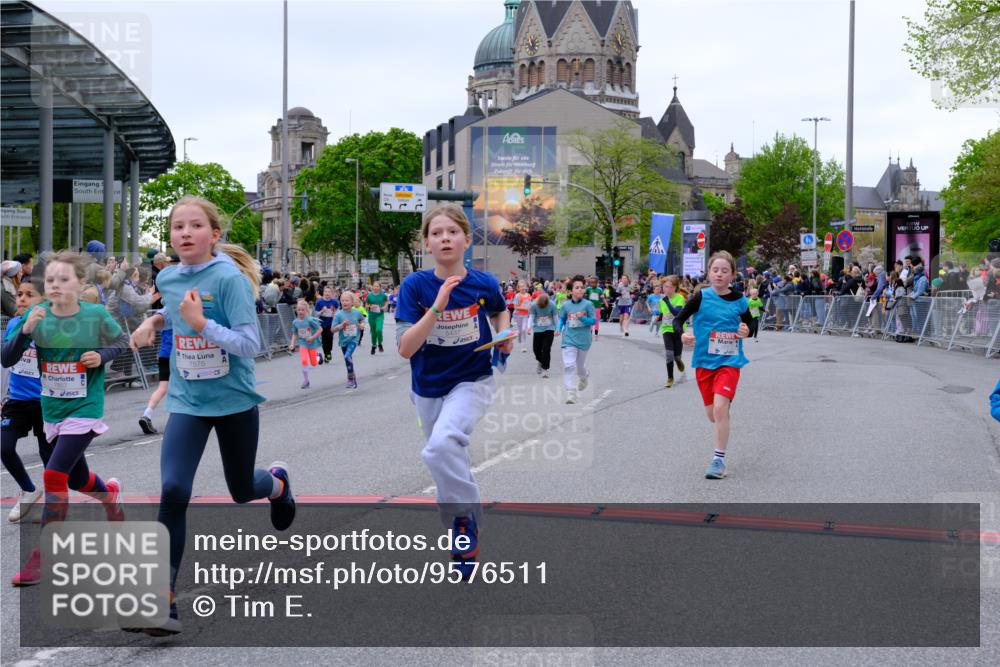 25.04.2026 - Das Zehntel Tim E. http://msf.ph/oto/9576511 25.04.2026 10:57:11 Ziel 5093, 5302, 5374, 5384, 5401, 5409, 5419, 5437, 5451, 5678, 5830, 6004, 6122, 6126, 6228, 6234, 6275, 6330, 6413, 6820, 6852, 7065, 7079, 7398, 7406, 7427, 7455, 7464, 7497, 7506, 7509, 7553, 7557, 7575, 7583, 7853, 7861, 7926, 7962, 7987 meine-sportfotos.de