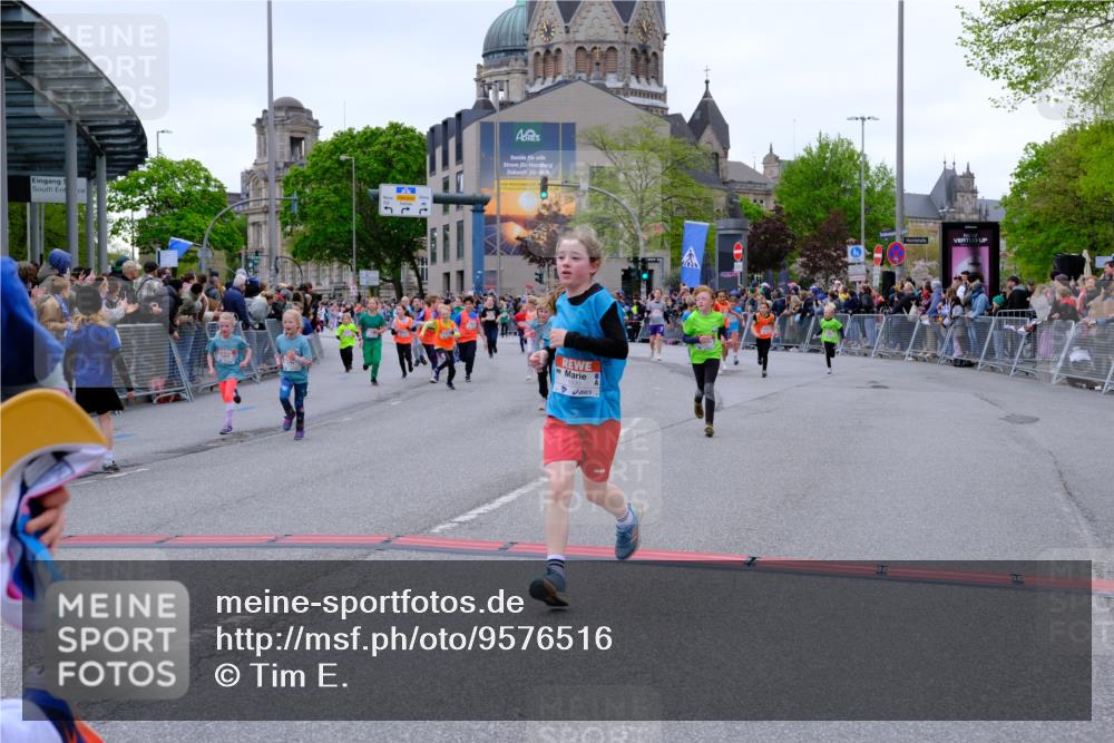 25.04.2026 - Das Zehntel Tim E. http://msf.ph/oto/9576516 25.04.2026 10:57:11 Ziel 5093, 5302, 5374, 5384, 5401, 5409, 5419, 5437, 5451, 5678, 5830, 6004, 6122, 6126, 6228, 6234, 6275, 6330, 6413, 6820, 6852, 7065, 7079, 7398, 7406, 7427, 7455, 7464, 7497, 7506, 7509, 7553, 7557, 7575, 7583, 7853, 7861, 7926, 7962, 7987 meine-sportfotos.de