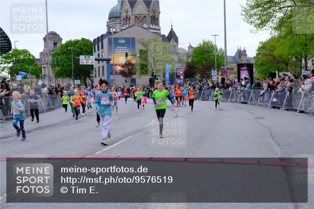 25.04.2026 - Das Zehntel Tim E. http://msf.ph/oto/9576519 25.04.2026 10:57:13 Ziel 5302, 5374, 5384, 5401, 5409, 5419, 5437, 5451, 5528, 5678, 5821, 5830, 5831, 6004, 6122, 6126, 6228, 6234, 6275, 6330, 6413, 7065, 7079, 7224, 7374, 7377, 7396, 7398, 7401, 7406, 7427, 7455, 7464, 7506, 7575, 7583, 7853, 7926, 7958, 7962, 7987 meine-sportfotos.de