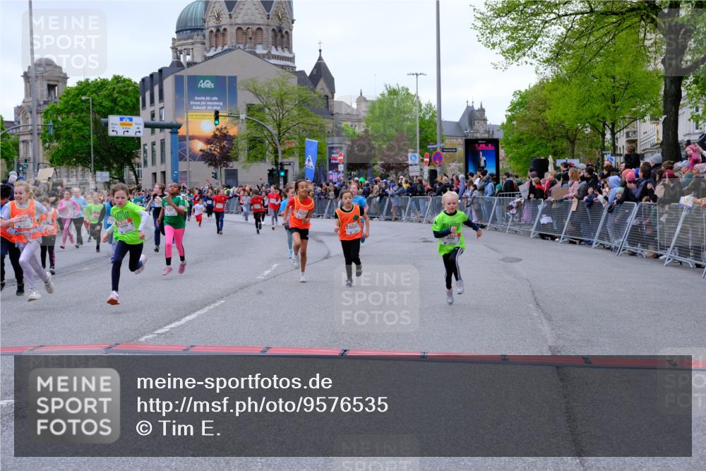 25.04.2026 - Das Zehntel Tim E. http://msf.ph/oto/9576535 25.04.2026 10:57:16 Ziel 5302, 5374, 5401, 5409, 5419, 5437, 5451, 5522, 5528, 5678, 5821, 5830, 5831, 6004, 6169, 6175, 6330, 6728, 6737, 6751, 6877, 6901, 7065, 7079, 7134, 7224, 7374, 7377, 7396, 7398, 7401, 7406, 7413, 7427, 7455, 7464, 7506, 7575, 7583, 7853, 7958, 7962 meine-sportfotos.de