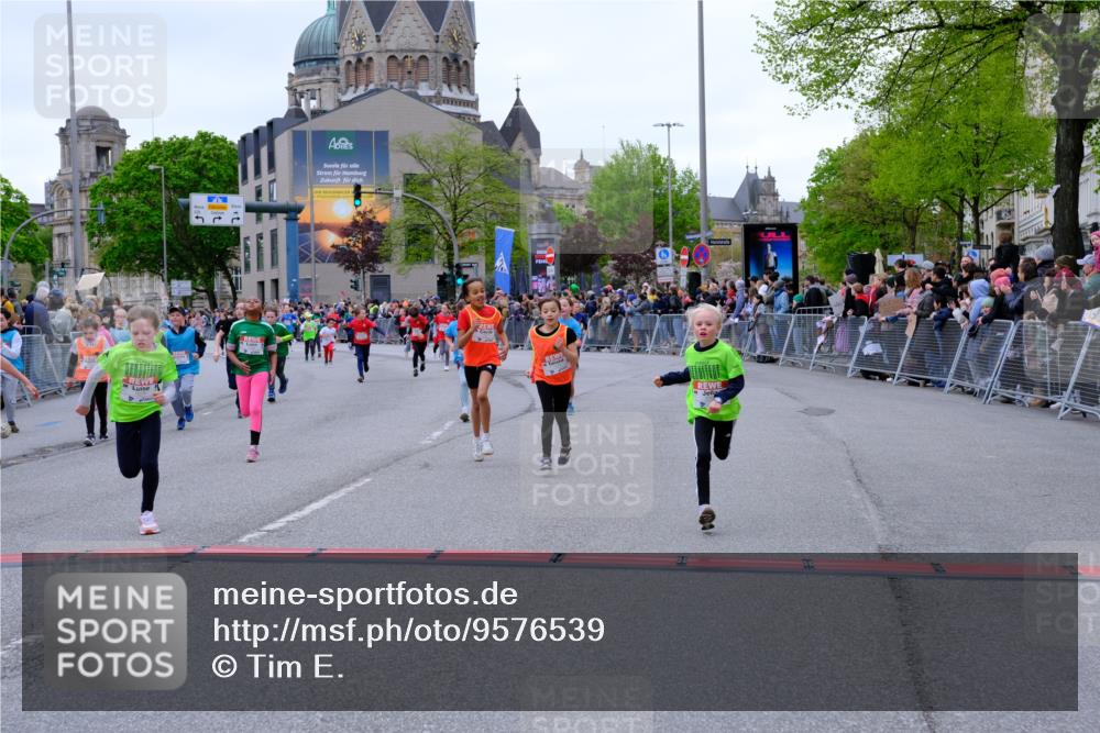 25.04.2026 - Das Zehntel Tim E. http://msf.ph/oto/9576539 25.04.2026 10:57:16 Ziel 5302, 5374, 5401, 5409, 5419, 5437, 5451, 5522, 5528, 5678, 5821, 5830, 5831, 6004, 6169, 6175, 6330, 6728, 6737, 6751, 6877, 6901, 7065, 7079, 7134, 7224, 7374, 7377, 7396, 7398, 7401, 7406, 7413, 7427, 7455, 7464, 7506, 7575, 7583, 7853, 7958, 7962 meine-sportfotos.de