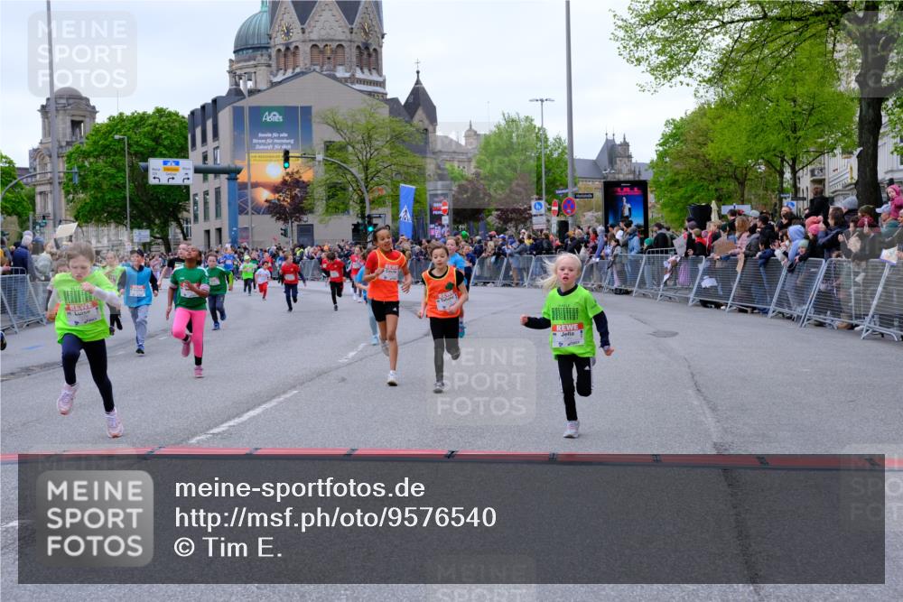 25.04.2026 - Das Zehntel Tim E. http://msf.ph/oto/9576540 25.04.2026 10:57:16 Ziel 5302, 5374, 5401, 5409, 5419, 5437, 5451, 5522, 5528, 5678, 5821, 5830, 5831, 6004, 6169, 6175, 6330, 6728, 6737, 6751, 6877, 6901, 7065, 7079, 7134, 7224, 7374, 7377, 7396, 7398, 7401, 7406, 7413, 7427, 7455, 7464, 7506, 7575, 7583, 7853, 7958, 7962 meine-sportfotos.de