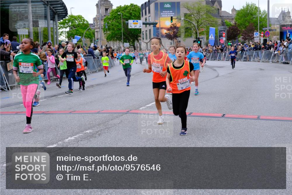 25.04.2026 - Das Zehntel Tim E. http://msf.ph/oto/9576546 25.04.2026 10:57:18 Ziel 5013, 5302, 5374, 5409, 5522, 5528, 5821, 5830, 5831, 6138, 6169, 6175, 6728, 6737, 6751, 6877, 6901, 7065, 7079, 7134, 7222, 7224, 7374, 7377, 7396, 7398, 7401, 7406, 7413, 7427, 7455, 7464, 7506, 7958 meine-sportfotos.de