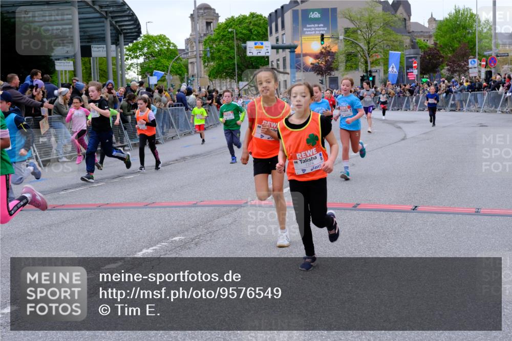25.04.2026 - Das Zehntel Tim E. http://msf.ph/oto/9576549 25.04.2026 10:57:18 Ziel 5013, 5302, 5374, 5409, 5522, 5528, 5821, 5830, 5831, 6138, 6169, 6175, 6728, 6737, 6751, 6877, 6901, 7065, 7079, 7134, 7222, 7224, 7374, 7377, 7396, 7398, 7401, 7406, 7413, 7427, 7455, 7464, 7506, 7958 meine-sportfotos.de