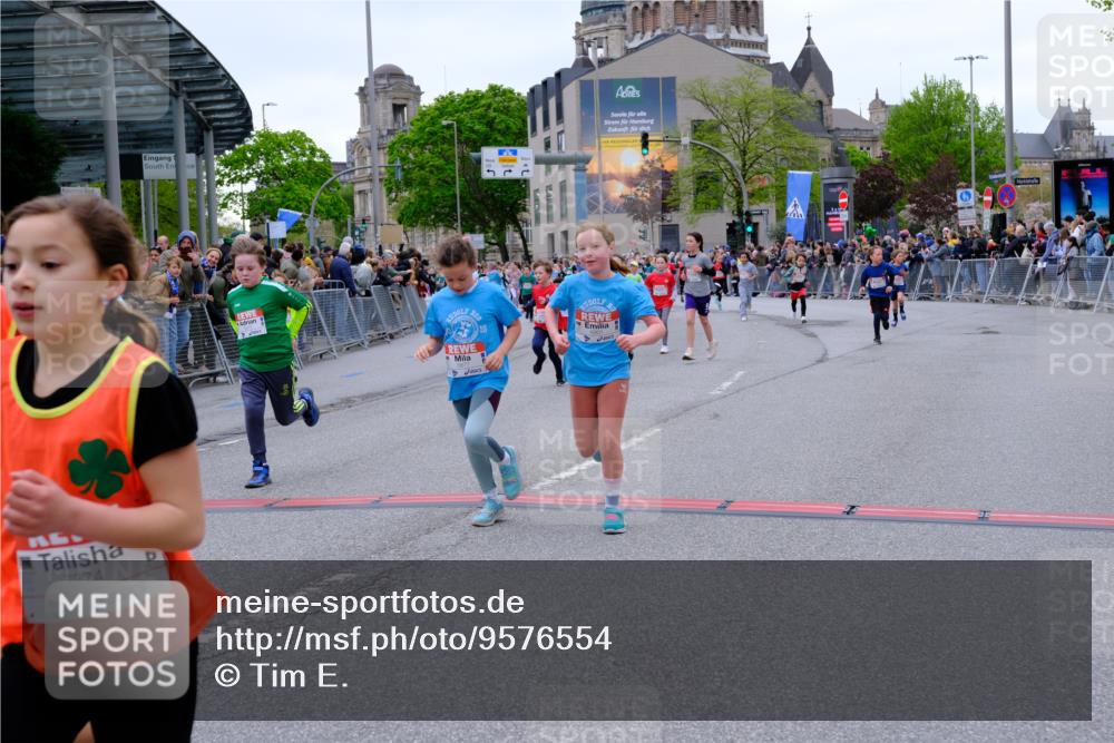 25.04.2026 - Das Zehntel Tim E. http://msf.ph/oto/9576554 25.04.2026 10:57:19 Ziel 5013, 5302, 5333, 5374, 5409, 5522, 5528, 5821, 5831, 6138, 6169, 6175, 6235, 6728, 6737, 6751, 6877, 6901, 7065, 7079, 7134, 7222, 7224, 7374, 7377, 7396, 7398, 7401, 7406, 7413, 7427, 7455, 7464, 7506, 7958 meine-sportfotos.de