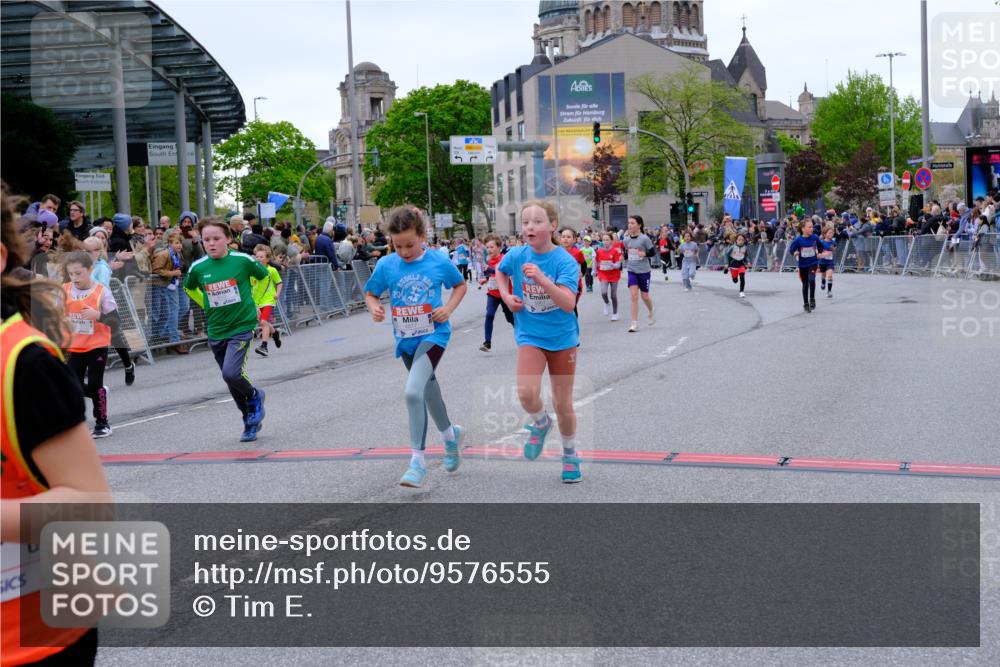 25.04.2026 - Das Zehntel Tim E. http://msf.ph/oto/9576555 25.04.2026 10:57:19 Ziel 5013, 5302, 5333, 5374, 5409, 5522, 5528, 5821, 5831, 6138, 6169, 6175, 6235, 6728, 6737, 6751, 6877, 6901, 7065, 7079, 7134, 7222, 7224, 7374, 7377, 7396, 7398, 7401, 7406, 7413, 7427, 7455, 7464, 7506, 7958 meine-sportfotos.de