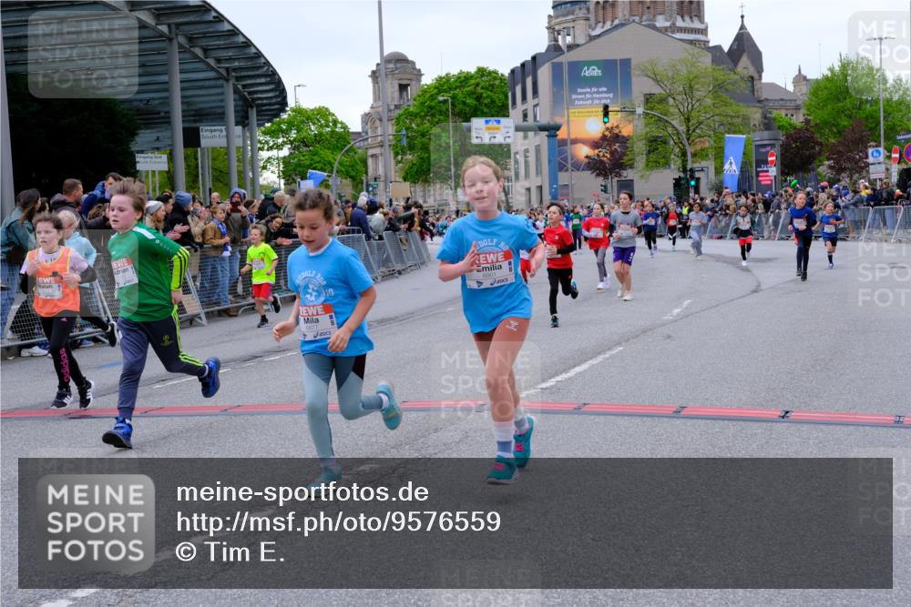 25.04.2026 - Das Zehntel Tim E. http://msf.ph/oto/9576559 25.04.2026 10:57:20 Ziel 5013, 5302, 5333, 5338, 5374, 5409, 5522, 5528, 5821, 5831, 6138, 6169, 6175, 6235, 6728, 6737, 6751, 6877, 6901, 7065, 7079, 7134, 7222, 7224, 7374, 7377, 7396, 7398, 7401, 7406, 7413, 7427, 7455, 7464, 7506, 7958 meine-sportfotos.de