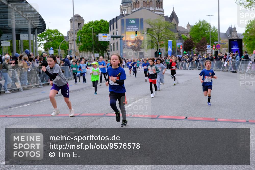 25.04.2026 - Das Zehntel Tim E. http://msf.ph/oto/9576578 25.04.2026 10:57:24 Ziel 5013, 5333, 5338, 5417, 5442, 5522, 5528, 5619, 5818, 5821, 5831, 5955, 6120, 6134, 6138, 6169, 6175, 6235, 6335, 6630, 6728, 6737, 6751, 6877, 6901, 7070, 7134, 7222, 7224, 7374, 7377, 7396, 7401, 7413, 7682, 7867, 7958, 8016, 8046, 8047 meine-sportfotos.de