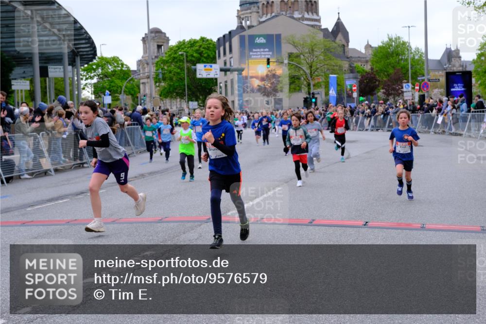 25.04.2026 - Das Zehntel Tim E. http://msf.ph/oto/9576579 25.04.2026 10:57:24 Ziel 5013, 5333, 5338, 5417, 5442, 5522, 5528, 5619, 5818, 5821, 5831, 5955, 6120, 6134, 6138, 6169, 6175, 6235, 6335, 6630, 6728, 6737, 6751, 6877, 6901, 7070, 7134, 7222, 7224, 7374, 7377, 7396, 7401, 7413, 7682, 7867, 7958, 8016, 8046, 8047 meine-sportfotos.de