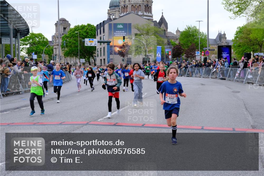 25.04.2026 - Das Zehntel Tim E. http://msf.ph/oto/9576585 25.04.2026 10:57:26 Ziel 5013, 5047, 5333, 5338, 5417, 5430, 5442, 5522, 5546, 5619, 5818, 5955, 5967, 6120, 6134, 6138, 6169, 6175, 6235, 6335, 6630, 6728, 6737, 6751, 6877, 6888, 6899, 6901, 7070, 7134, 7222, 7413, 7682, 7867, 8016, 8046, 8047 meine-sportfotos.de
