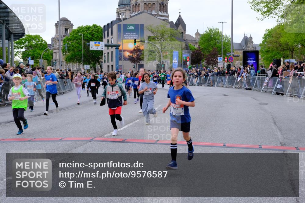25.04.2026 - Das Zehntel Tim E. http://msf.ph/oto/9576587 25.04.2026 10:57:26 Ziel 5013, 5047, 5333, 5338, 5417, 5430, 5442, 5522, 5546, 5619, 5818, 5955, 5967, 6120, 6134, 6138, 6169, 6175, 6235, 6335, 6630, 6728, 6737, 6751, 6877, 6888, 6899, 6901, 7070, 7134, 7222, 7413, 7682, 7867, 8016, 8046, 8047 meine-sportfotos.de