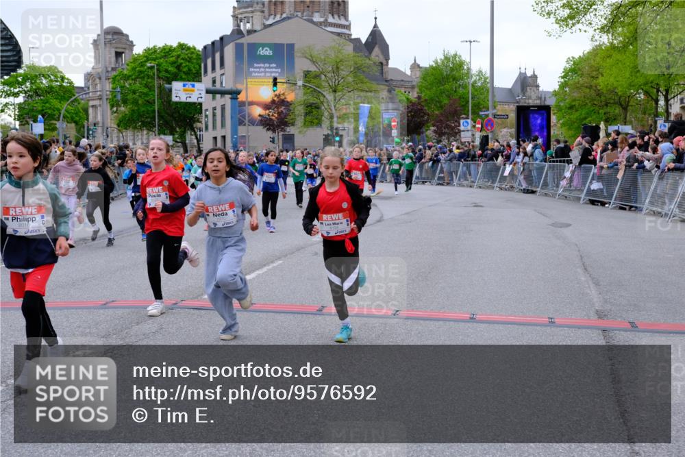 25.04.2026 - Das Zehntel Tim E. http://msf.ph/oto/9576592 25.04.2026 10:57:27 Ziel 5013, 5047, 5333, 5338, 5417, 5430, 5442, 5546, 5619, 5818, 5955, 5967, 6120, 6134, 6138, 6169, 6175, 6235, 6328, 6335, 6630, 6728, 6888, 6899, 7070, 7222, 7413, 7682, 7867, 8016, 8046, 8047 meine-sportfotos.de