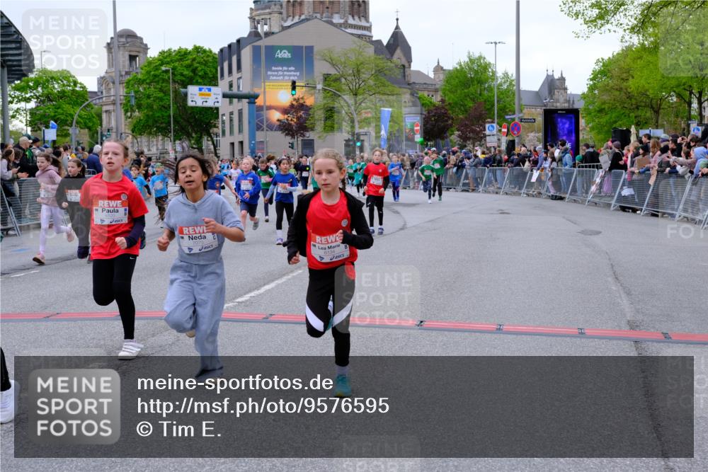 25.04.2026 - Das Zehntel Tim E. http://msf.ph/oto/9576595 25.04.2026 10:57:27 Ziel 5013, 5047, 5333, 5338, 5417, 5430, 5442, 5546, 5619, 5818, 5955, 5967, 6120, 6134, 6138, 6169, 6175, 6235, 6328, 6335, 6630, 6728, 6888, 6899, 7070, 7222, 7413, 7682, 7867, 8016, 8046, 8047 meine-sportfotos.de