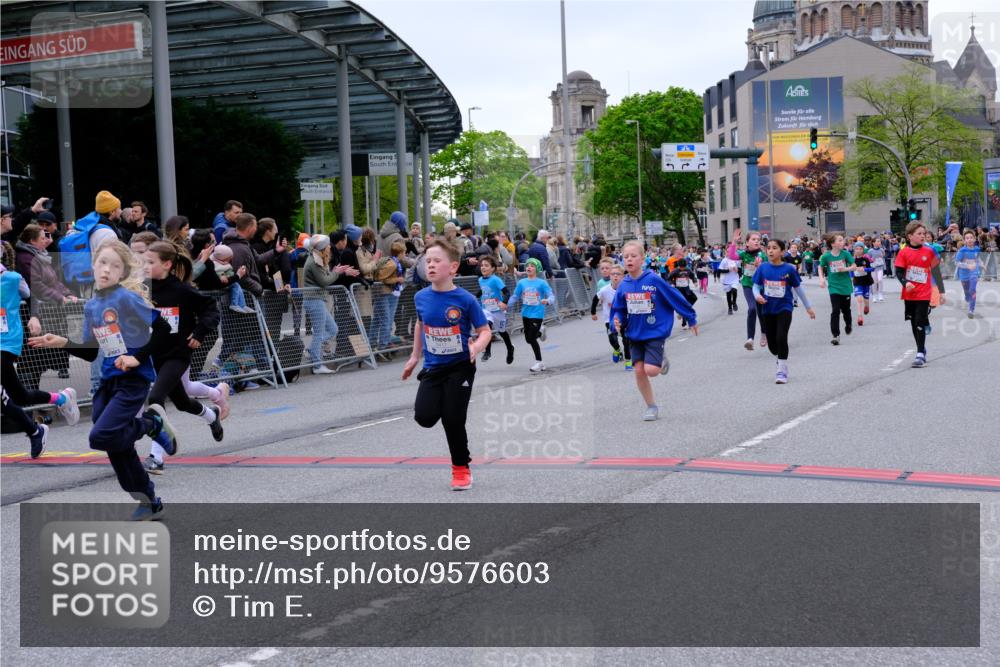 25.04.2026 - Das Zehntel Tim E. http://msf.ph/oto/9576603 25.04.2026 10:57:29 Ziel 5013, 5047, 5333, 5338, 5417, 5430, 5442, 5540, 5545, 5546, 5547, 5619, 5818, 5955, 5967, 6120, 6134, 6138, 6171, 6235, 6328, 6335, 6338, 6630, 6888, 6899, 7070, 7222, 7682, 7867, 7906, 8014, 8016, 8029, 8046, 8047 meine-sportfotos.de