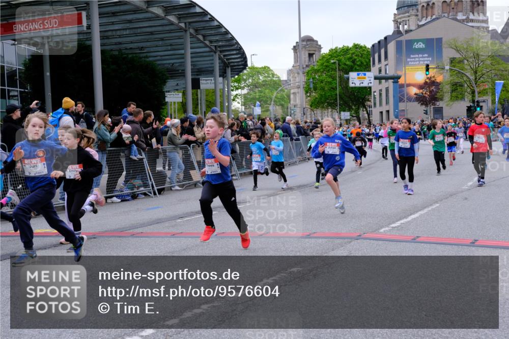 25.04.2026 - Das Zehntel Tim E. http://msf.ph/oto/9576604 25.04.2026 10:57:29 Ziel 5013, 5047, 5333, 5338, 5417, 5430, 5442, 5540, 5545, 5546, 5547, 5619, 5818, 5955, 5967, 6120, 6134, 6138, 6171, 6235, 6328, 6335, 6338, 6630, 6888, 6899, 7070, 7222, 7682, 7867, 7906, 8014, 8016, 8029, 8046, 8047 meine-sportfotos.de
