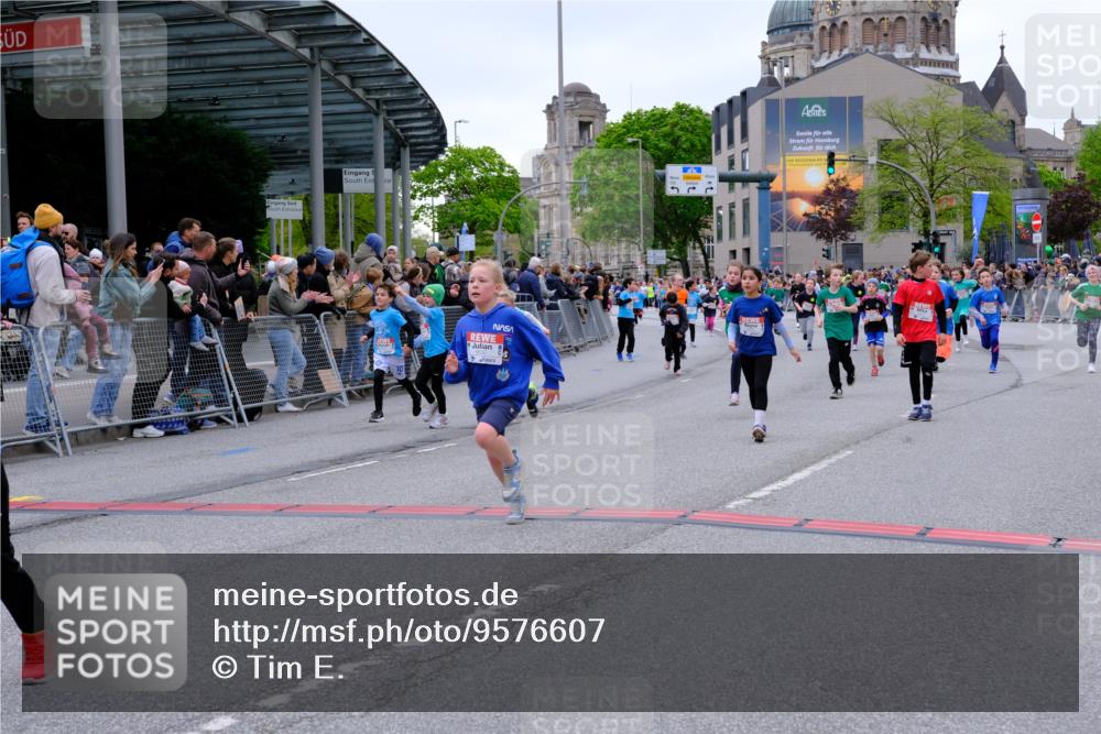 25.04.2026 - Das Zehntel Tim E. http://msf.ph/oto/9576607 25.04.2026 10:57:29 Ziel 5013, 5047, 5333, 5338, 5417, 5430, 5442, 5540, 5545, 5546, 5547, 5619, 5818, 5955, 5967, 6120, 6134, 6138, 6171, 6235, 6328, 6335, 6338, 6630, 6888, 6899, 7070, 7222, 7682, 7867, 7906, 8014, 8016, 8029, 8046, 8047 meine-sportfotos.de