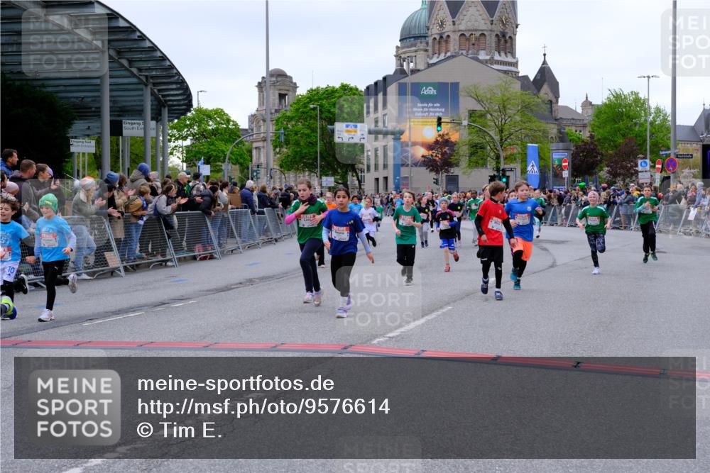 25.04.2026 - Das Zehntel Tim E. http://msf.ph/oto/9576614 25.04.2026 10:57:30 Ziel 5013, 5047, 5333, 5338, 5417, 5430, 5442, 5537, 5540, 5545, 5546, 5547, 5619, 5818, 5955, 5967, 6120, 6134, 6138, 6171, 6181, 6235, 6328, 6335, 6338, 6622, 6625, 6630, 6639, 6888, 6899, 7070, 7682, 7867, 7906, 8014, 8016, 8029, 8046, 8047 meine-sportfotos.de