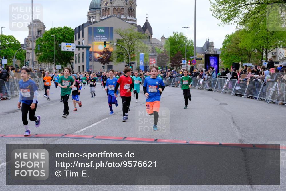 25.04.2026 - Das Zehntel Tim E. http://msf.ph/oto/9576621 25.04.2026 10:57:32 Ziel 5047, 5135, 5338, 5417, 5430, 5442, 5535, 5537, 5540, 5545, 5546, 5547, 5619, 5818, 5955, 5967, 6120, 6134, 6171, 6181, 6328, 6335, 6338, 6622, 6625, 6630, 6639, 6640, 6867, 6888, 6897, 6899, 6904, 7070, 7682, 7867, 7906, 8014, 8016, 8029, 8046, 8047 meine-sportfotos.de