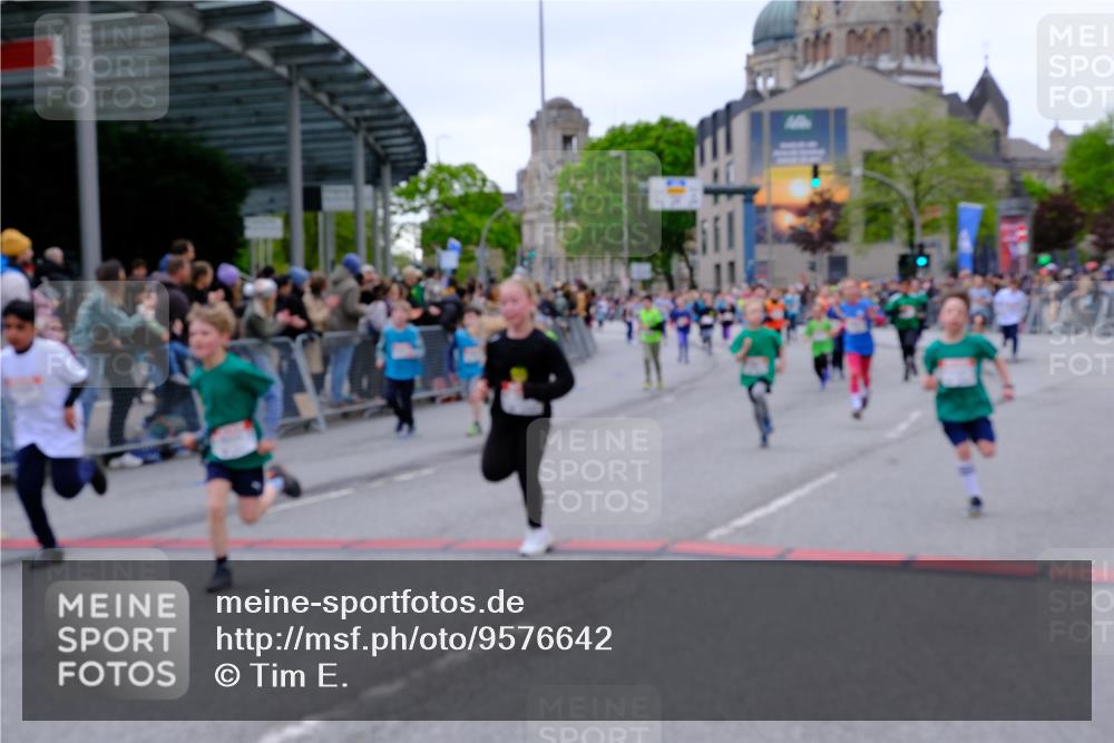 25.04.2026 - Das Zehntel Tim E. http://msf.ph/oto/9576642 25.04.2026 10:57:38 Ziel 5071, 5135, 5168, 5223, 5291, 5354, 5430, 5535, 5537, 5539, 5540, 5543, 5545, 5546, 5547, 5554, 5815, 5837, 5967, 6171, 6181, 6328, 6331, 6338, 6418, 6440, 6614, 6622, 6625, 6639, 6640, 6867, 6888, 6897, 6899, 6904, 6947, 7007, 7261, 7375, 7392, 7772, 7798, 7906, 8014, 8029 meine-sportfotos.de