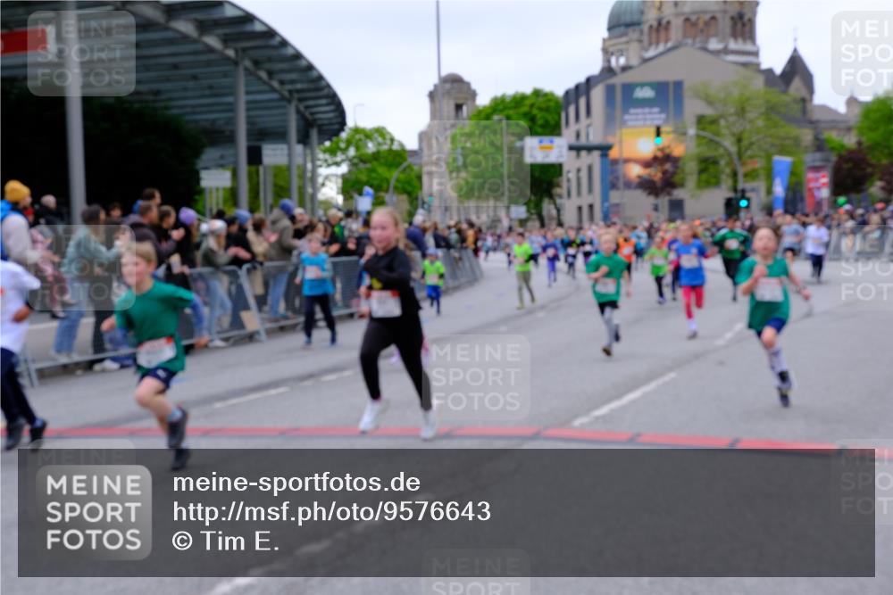 25.04.2026 - Das Zehntel Tim E. http://msf.ph/oto/9576643 25.04.2026 10:57:38 Ziel 5071, 5135, 5168, 5223, 5291, 5354, 5430, 5535, 5537, 5539, 5540, 5543, 5545, 5546, 5547, 5554, 5815, 5837, 5967, 6171, 6181, 6328, 6331, 6338, 6418, 6440, 6614, 6622, 6625, 6639, 6640, 6867, 6888, 6897, 6899, 6904, 6947, 7007, 7261, 7375, 7392, 7772, 7798, 7906, 8014, 8029 meine-sportfotos.de