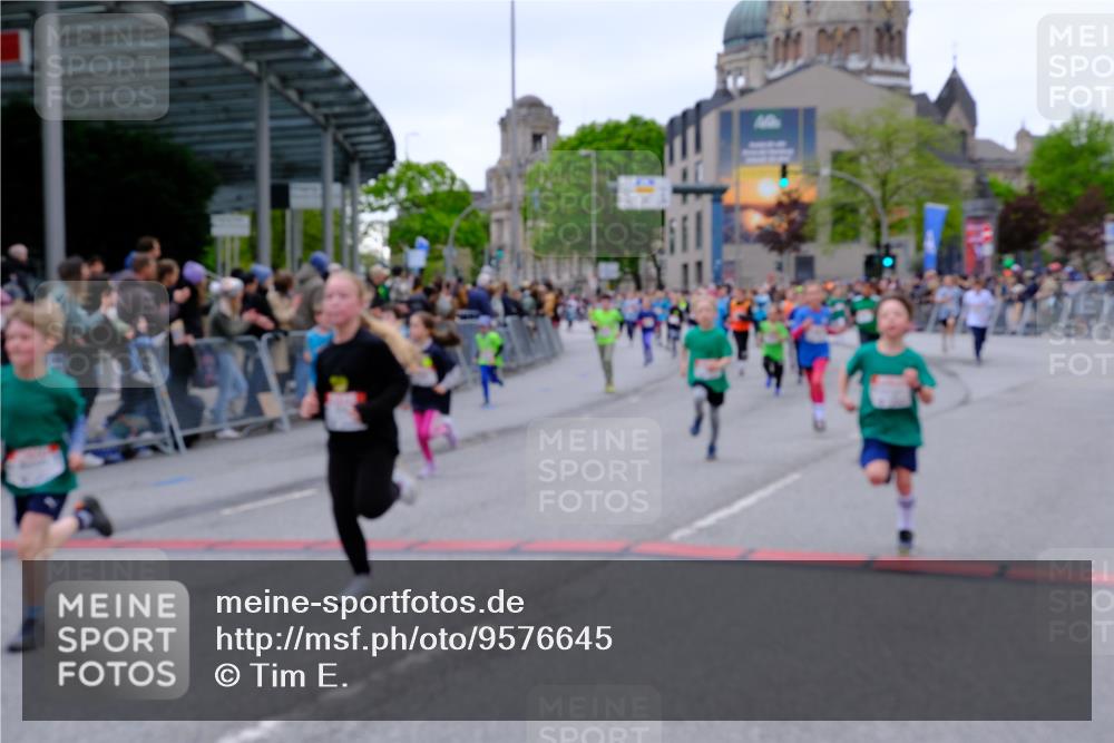 25.04.2026 - Das Zehntel Tim E. http://msf.ph/oto/9576645 25.04.2026 10:57:38 Ziel 5071, 5135, 5168, 5223, 5291, 5354, 5430, 5535, 5537, 5539, 5540, 5543, 5545, 5546, 5547, 5554, 5815, 5837, 5967, 6171, 6181, 6328, 6331, 6338, 6418, 6440, 6614, 6622, 6625, 6639, 6640, 6867, 6888, 6897, 6899, 6904, 6947, 7007, 7261, 7375, 7392, 7772, 7798, 7906, 8014, 8029 meine-sportfotos.de