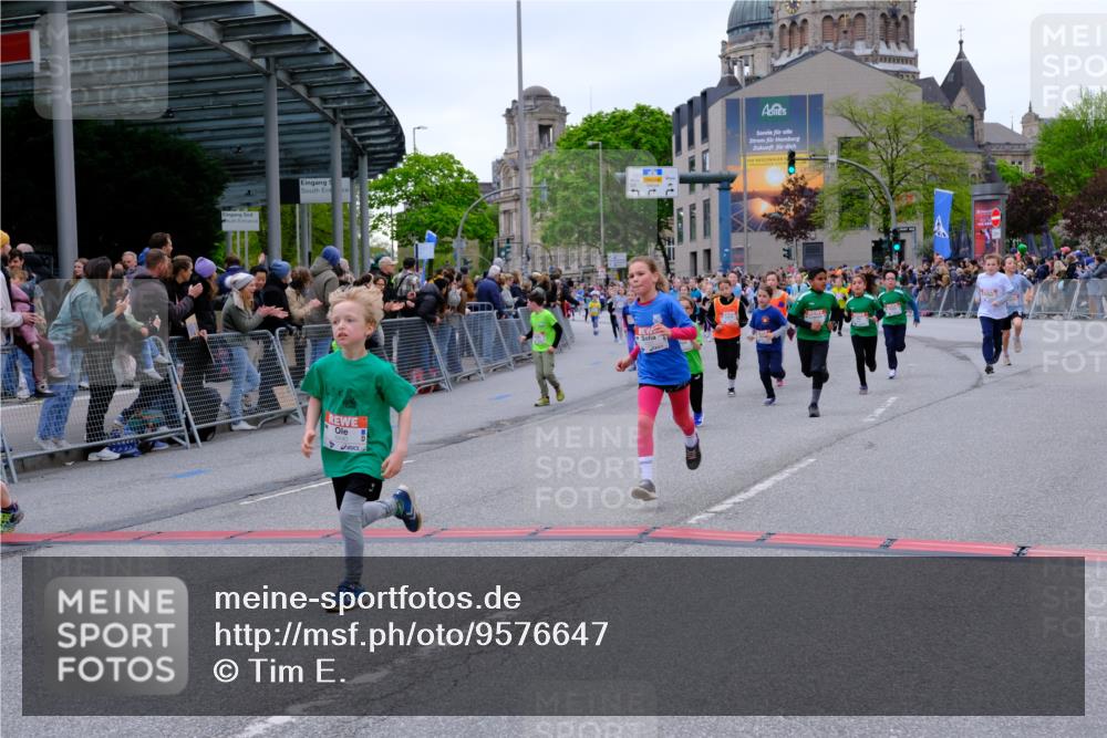 25.04.2026 - Das Zehntel Tim E. http://msf.ph/oto/9576647 25.04.2026 10:57:40 Ziel 5071, 5135, 5168, 5223, 5291, 5354, 5372, 5535, 5537, 5539, 5540, 5543, 5545, 5547, 5554, 5815, 5832, 5837, 6171, 6181, 6331, 6338, 6418, 6440, 6614, 6622, 6625, 6634, 6639, 6640, 6867, 6897, 6904, 6947, 7007, 7261, 7375, 7392, 7694, 7772, 7798, 7906, 8014, 8029 meine-sportfotos.de