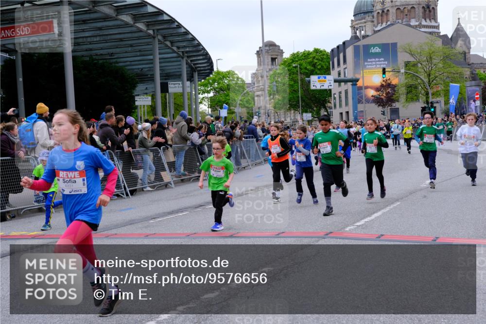 25.04.2026 - Das Zehntel Tim E. http://msf.ph/oto/9576656 25.04.2026 10:57:41 Ziel 5071, 5135, 5168, 5223, 5291, 5354, 5372, 5535, 5537, 5539, 5540, 5543, 5554, 5806, 5815, 5816, 5832, 5837, 6181, 6331, 6418, 6440, 6614, 6622, 6625, 6634, 6639, 6640, 6867, 6897, 6904, 6947, 7007, 7261, 7375, 7392, 7694, 7772, 7798, 8029 meine-sportfotos.de