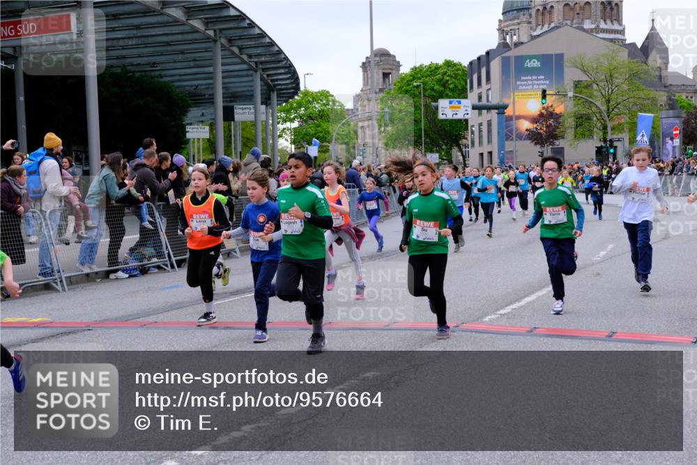 25.04.2026 - Das Zehntel Tim E. http://msf.ph/oto/9576664 25.04.2026 10:57:43 Ziel 5071, 5135, 5168, 5223, 5291, 5354, 5372, 5472, 5535, 5539, 5543, 5554, 5806, 5810, 5815, 5816, 5832, 5837, 6331, 6418, 6440, 6614, 6634, 6640, 6867, 6897, 6904, 6947, 7007, 7261, 7375, 7392, 7694, 7772, 7798, 7895, 8002, 8005 meine-sportfotos.de