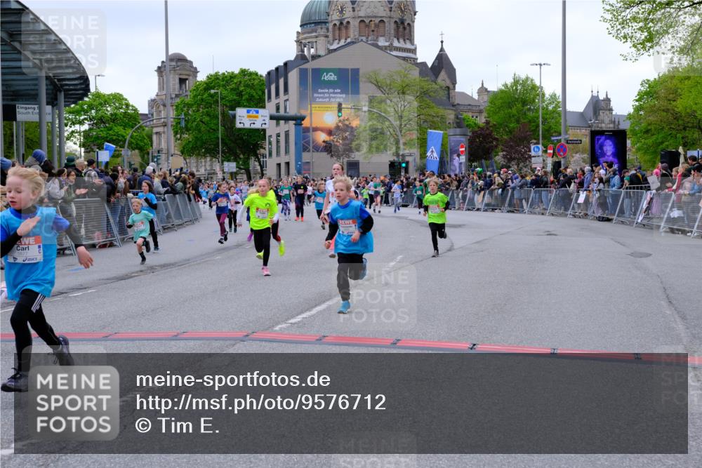 25.04.2026 - Das Zehntel Tim E. http://msf.ph/oto/9576712 25.04.2026 10:57:50 Ziel 5002, 5071, 5291, 5372, 5377, 5395, 5404, 5472, 5476, 5554, 5568, 5665, 5677, 5806, 5810, 5816, 5832, 5973, 6408, 6411, 6418, 6603, 6634, 6708, 6715, 6747, 6749, 6892, 6947, 7037, 7231, 7242, 7322, 7392, 7694, 7796, 7895, 8002, 8005 meine-sportfotos.de