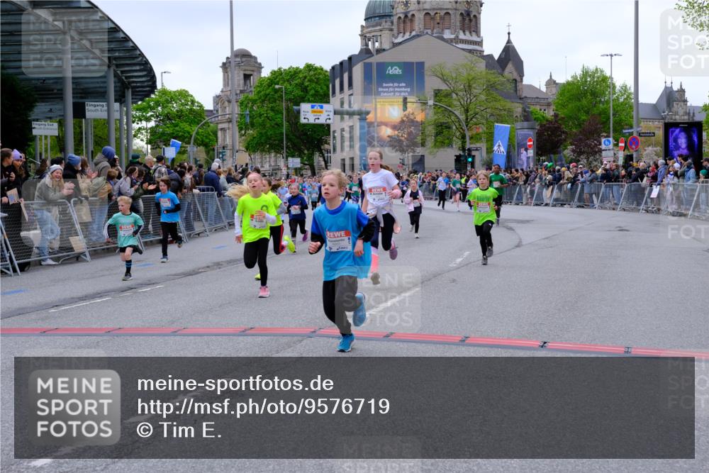 25.04.2026 - Das Zehntel Tim E. http://msf.ph/oto/9576719 25.04.2026 10:57:51 Ziel 5002, 5372, 5377, 5395, 5404, 5472, 5476, 5568, 5616, 5665, 5677, 5806, 5810, 5816, 5832, 5973, 6408, 6411, 6458, 6603, 6634, 6708, 6715, 6747, 6749, 6892, 7037, 7231, 7242, 7322, 7694, 7796, 7895, 8002, 8005 meine-sportfotos.de