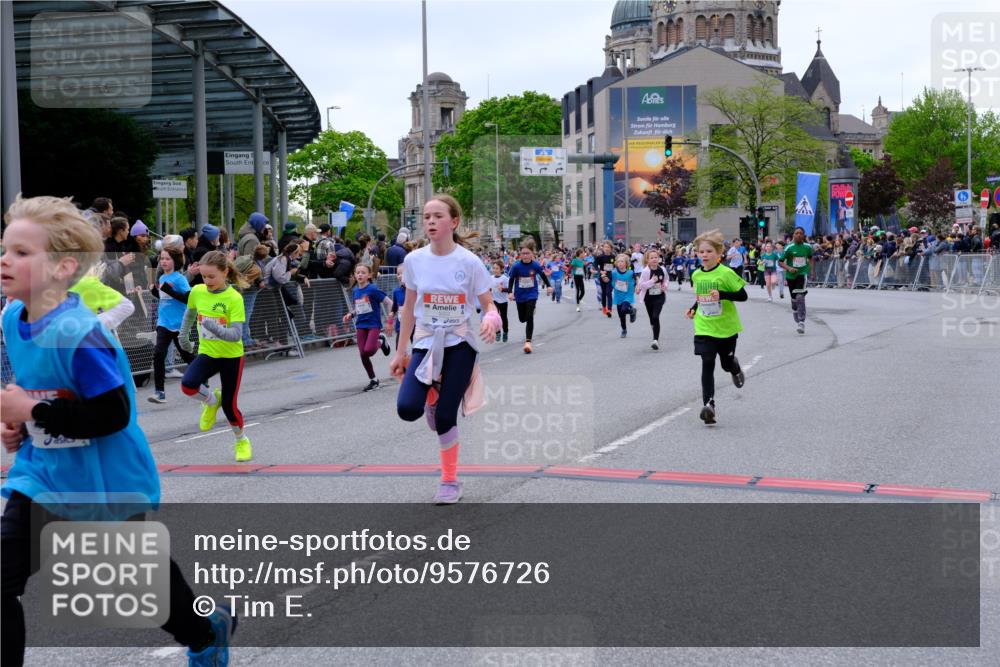 25.04.2026 - Das Zehntel Tim E. http://msf.ph/oto/9576726 25.04.2026 10:57:52 Ziel 5002, 5372, 5377, 5395, 5404, 5472, 5476, 5532, 5568, 5616, 5665, 5677, 5806, 5810, 5816, 5832, 5973, 6408, 6411, 6458, 6603, 6634, 6708, 6715, 6747, 6749, 6892, 6893, 7037, 7231, 7242, 7322, 7694, 7796, 7895, 8002, 8005 meine-sportfotos.de