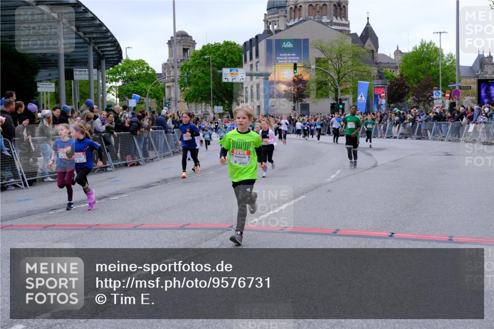 25.04.2026 - Das Zehntel Tim E. http://msf.ph/oto/9576731 25.04.2026 10:57:53 Ziel 5002, 5377, 5395, 5404, 5472, 5476, 5532, 5568, 5616, 5665, 5677, 5806, 5810, 5816, 5973, 6408, 6411, 6458, 6603, 6708, 6715, 6747, 6749, 6892, 6893, 7037, 7231, 7242, 7322, 7796, 7895, 8002, 8005 meine-sportfotos.de
