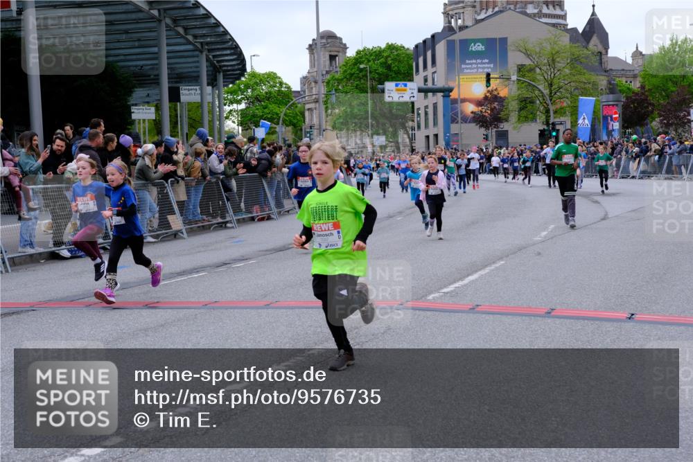 25.04.2026 - Das Zehntel Tim E. http://msf.ph/oto/9576735 25.04.2026 10:57:53 Ziel 5002, 5377, 5395, 5404, 5472, 5476, 5532, 5568, 5616, 5665, 5677, 5806, 5810, 5816, 5973, 6408, 6411, 6458, 6603, 6708, 6715, 6747, 6749, 6892, 6893, 7037, 7231, 7242, 7322, 7796, 7895, 8002, 8005 meine-sportfotos.de