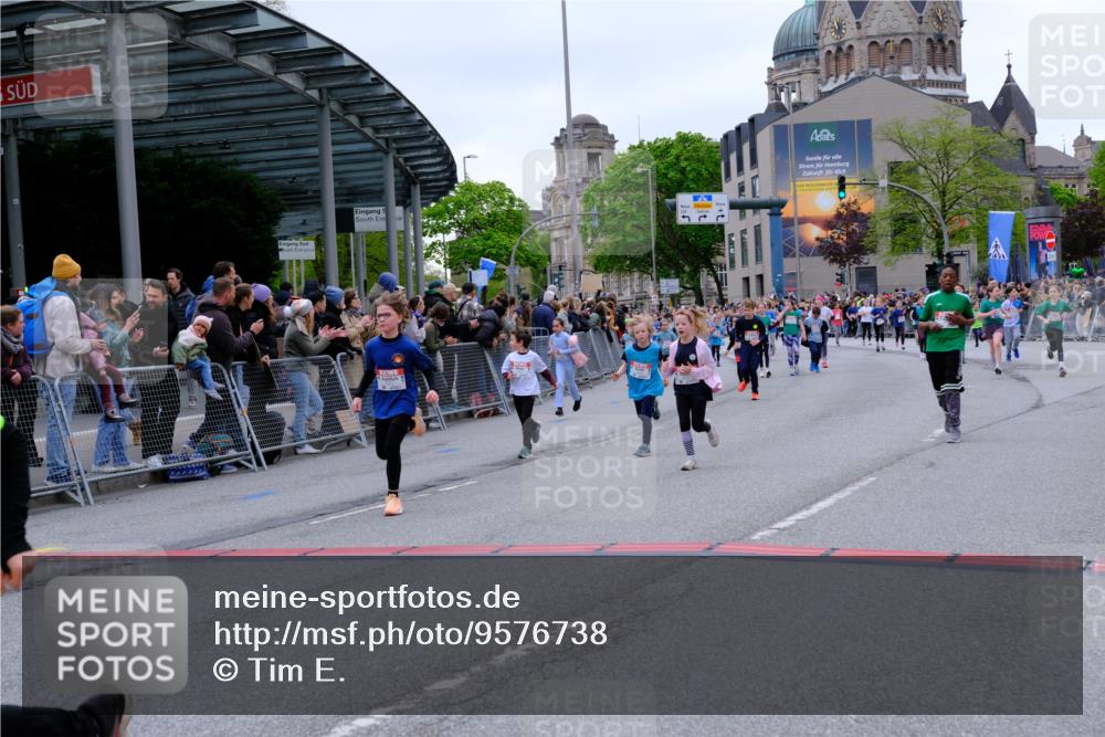 25.04.2026 - Das Zehntel Tim E. http://msf.ph/oto/9576738 25.04.2026 10:57:54 Ziel 5002, 5377, 5395, 5404, 5472, 5476, 5532, 5568, 5616, 5665, 5677, 5810, 5973, 6408, 6411, 6458, 6603, 6708, 6715, 6741, 6747, 6749, 6892, 6893, 7037, 7231, 7242, 7322, 7796, 7895, 7931, 7945, 8002, 8005 meine-sportfotos.de