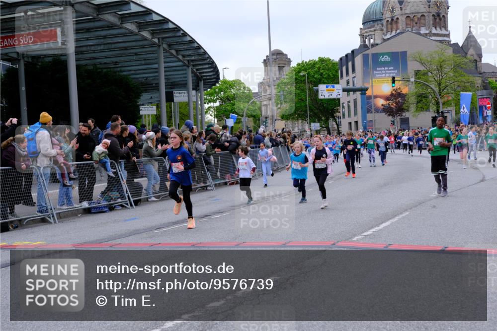 25.04.2026 - Das Zehntel Tim E. http://msf.ph/oto/9576739 25.04.2026 10:57:54 Ziel 5002, 5377, 5395, 5404, 5472, 5476, 5532, 5568, 5616, 5665, 5677, 5810, 5973, 6408, 6411, 6458, 6603, 6708, 6715, 6741, 6747, 6749, 6892, 6893, 7037, 7231, 7242, 7322, 7796, 7895, 7931, 7945, 8002, 8005 meine-sportfotos.de