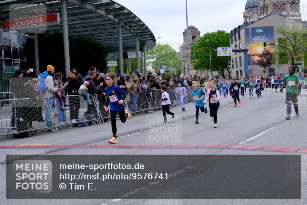 25.04.2026 - Das Zehntel Tim E. http://msf.ph/oto/9576741 25.04.2026 10:57:54 Ziel 5002, 5377, 5395, 5404, 5472, 5476, 5532, 5568, 5616, 5665, 5677, 5810, 5973, 6408, 6411, 6458, 6603, 6708, 6715, 6741, 6747, 6749, 6892, 6893, 7037, 7231, 7242, 7322, 7796, 7895, 7931, 7945, 8002, 8005 meine-sportfotos.de