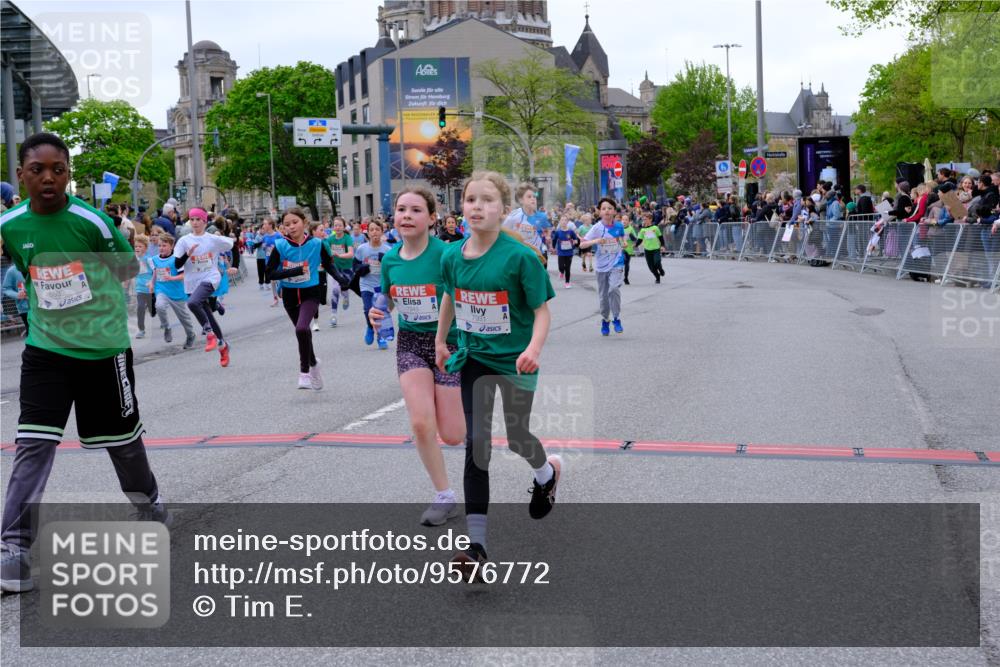 25.04.2026 - Das Zehntel Tim E. http://msf.ph/oto/9576772 25.04.2026 10:58:00 Ziel 5032, 5159, 5206, 5377, 5395, 5404, 5532, 5568, 5608, 5609, 5616, 5691, 6347, 6356, 6378, 6458, 6574, 6662, 6678, 6741, 6892, 6893, 7516, 7520, 7673, 7677, 7680, 7736, 7755, 7915, 7931, 7942, 7945, 8070 meine-sportfotos.de
