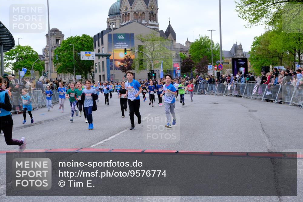 25.04.2026 - Das Zehntel Tim E. http://msf.ph/oto/9576774 25.04.2026 10:58:01 Ziel 5032, 5153, 5159, 5206, 5373, 5377, 5392, 5532, 5568, 5608, 5609, 5616, 5691, 6347, 6356, 6367, 6378, 6458, 6574, 6609, 6662, 6678, 6681, 6741, 6893, 7301, 7516, 7520, 7673, 7677, 7680, 7736, 7755, 7915, 7931, 7942, 7945, 8070 meine-sportfotos.de