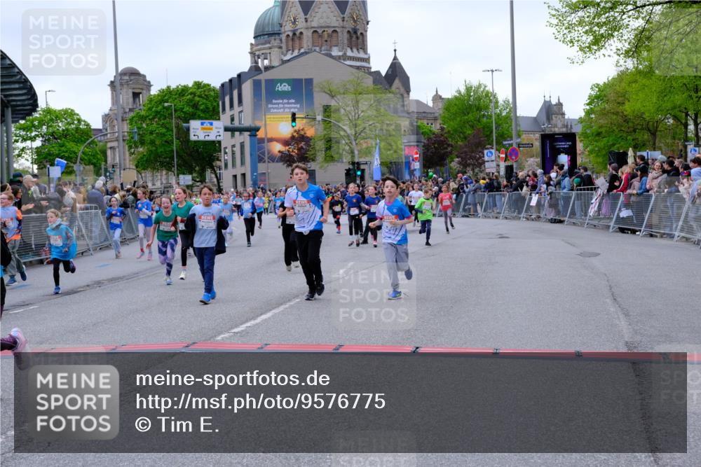 25.04.2026 - Das Zehntel Tim E. http://msf.ph/oto/9576775 25.04.2026 10:58:01 Ziel 5032, 5153, 5159, 5206, 5373, 5377, 5392, 5532, 5568, 5608, 5609, 5616, 5691, 6347, 6356, 6367, 6378, 6458, 6574, 6609, 6662, 6678, 6681, 6741, 6893, 7301, 7516, 7520, 7673, 7677, 7680, 7736, 7755, 7915, 7931, 7942, 7945, 8070 meine-sportfotos.de