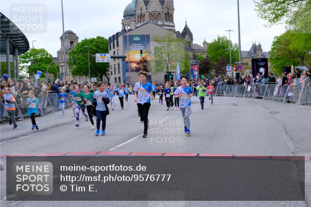 25.04.2026 - Das Zehntel Tim E. http://msf.ph/oto/9576777 25.04.2026 10:58:01 Ziel 5032, 5153, 5159, 5206, 5373, 5377, 5392, 5532, 5568, 5608, 5609, 5616, 5691, 6347, 6356, 6367, 6378, 6458, 6574, 6609, 6662, 6678, 6681, 6741, 6893, 7301, 7516, 7520, 7673, 7677, 7680, 7736, 7755, 7915, 7931, 7942, 7945, 8070 meine-sportfotos.de