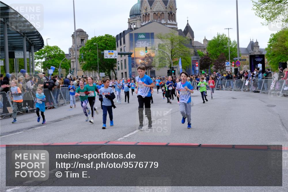 25.04.2026 - Das Zehntel Tim E. http://msf.ph/oto/9576779 25.04.2026 10:58:01 Ziel 5032, 5153, 5159, 5206, 5373, 5377, 5392, 5532, 5568, 5608, 5609, 5616, 5691, 6347, 6356, 6367, 6378, 6458, 6574, 6609, 6662, 6678, 6681, 6741, 6893, 7301, 7516, 7520, 7673, 7677, 7680, 7736, 7755, 7915, 7931, 7942, 7945, 8070 meine-sportfotos.de