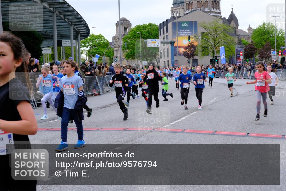 25.04.2026 - Das Zehntel Tim E. http://msf.ph/oto/9576794 25.04.2026 10:58:04 Ziel 5032, 5153, 5159, 5206, 5373, 5392, 5532, 5608, 5609, 5691, 5938, 6347, 6348, 6356, 6367, 6378, 6574, 6609, 6662, 6678, 6681, 6741, 6837, 6848, 6893, 7301, 7318, 7516, 7520, 7532, 7673, 7677, 7680, 7736, 7755, 7915, 7931, 7942, 7945, 8070 meine-sportfotos.de