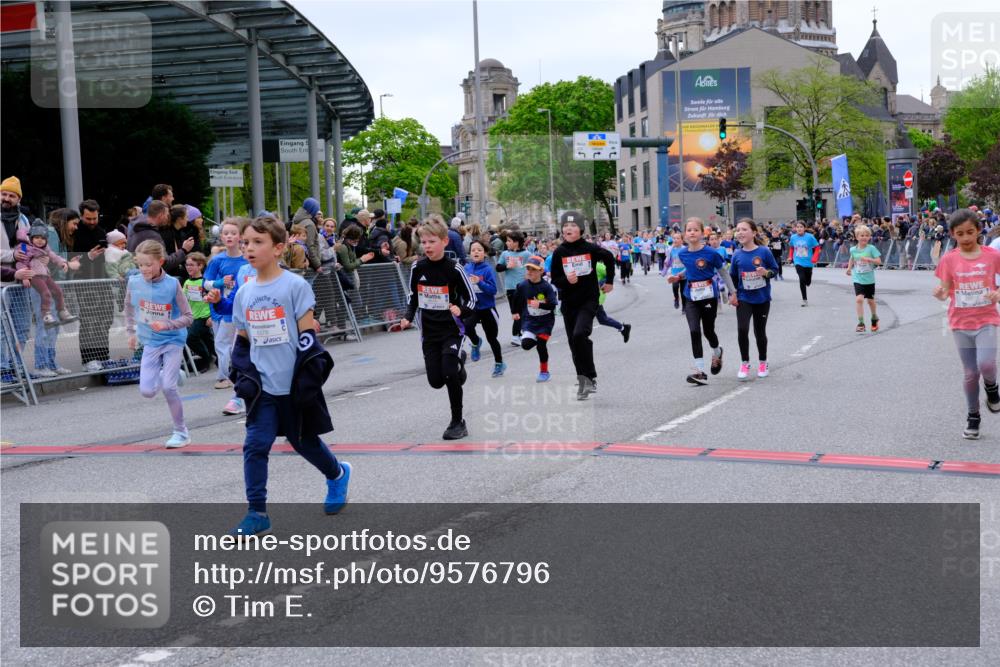 25.04.2026 - Das Zehntel Tim E. http://msf.ph/oto/9576796 25.04.2026 10:58:05 Ziel 5032, 5153, 5159, 5206, 5373, 5392, 5608, 5609, 5691, 5938, 6347, 6348, 6356, 6367, 6378, 6574, 6576, 6600, 6609, 6662, 6678, 6681, 6741, 6837, 6848, 6921, 7301, 7318, 7516, 7520, 7532, 7673, 7677, 7680, 7736, 7755, 7915, 7931, 7942, 7945, 8070 meine-sportfotos.de
